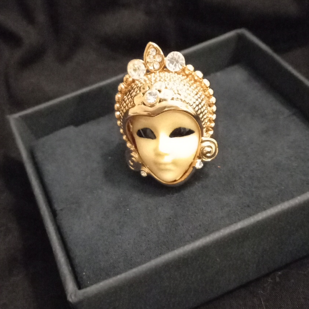 Face ring